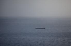 Ερυθρά Θάλασσα: «Χτύπημα» σε εμπορικό πλοίο - Υπέστη «ελαφριά» ζημιά