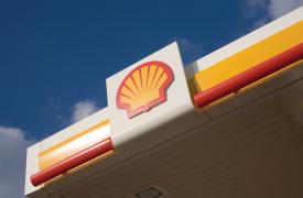 Ξεχώρισε η Shell από τις άλλες πετρελαϊκές με απρόσμενα υψηλά κέρδη στο α' τρίμηνο