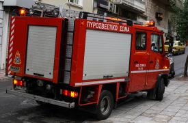Πυρκαγιά σε διαμέρισμα στο κέντρο της Αθήνας και σε κατοικία στο Μενίδι