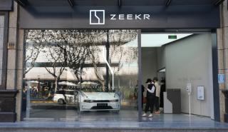 «Φουντώνει» ο ανταγωνισμός για τη Tesla - Έτοιμη για το «ντεμπούτο» της στη Wall Street η κινέζικη Zeekr