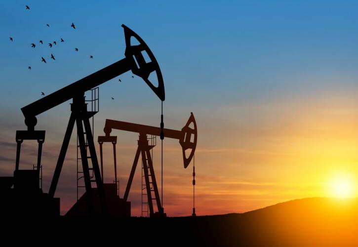 Απώλειες για το πετρέλαιο λόγω της αύξησης των αμερικανικών αποθεμάτων