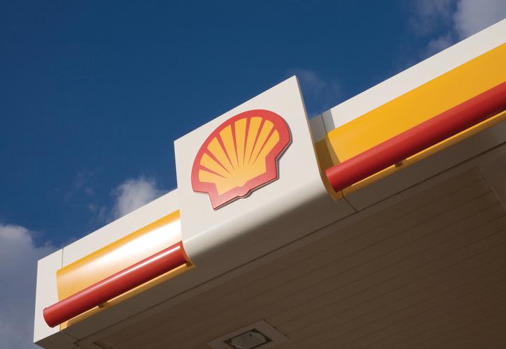 Shell: Ετήσια κέρδη άνω των εκτιμήσεων και πρόγραμμα επαναγοράς μετοχών 3,5 δισ. δολαρίων