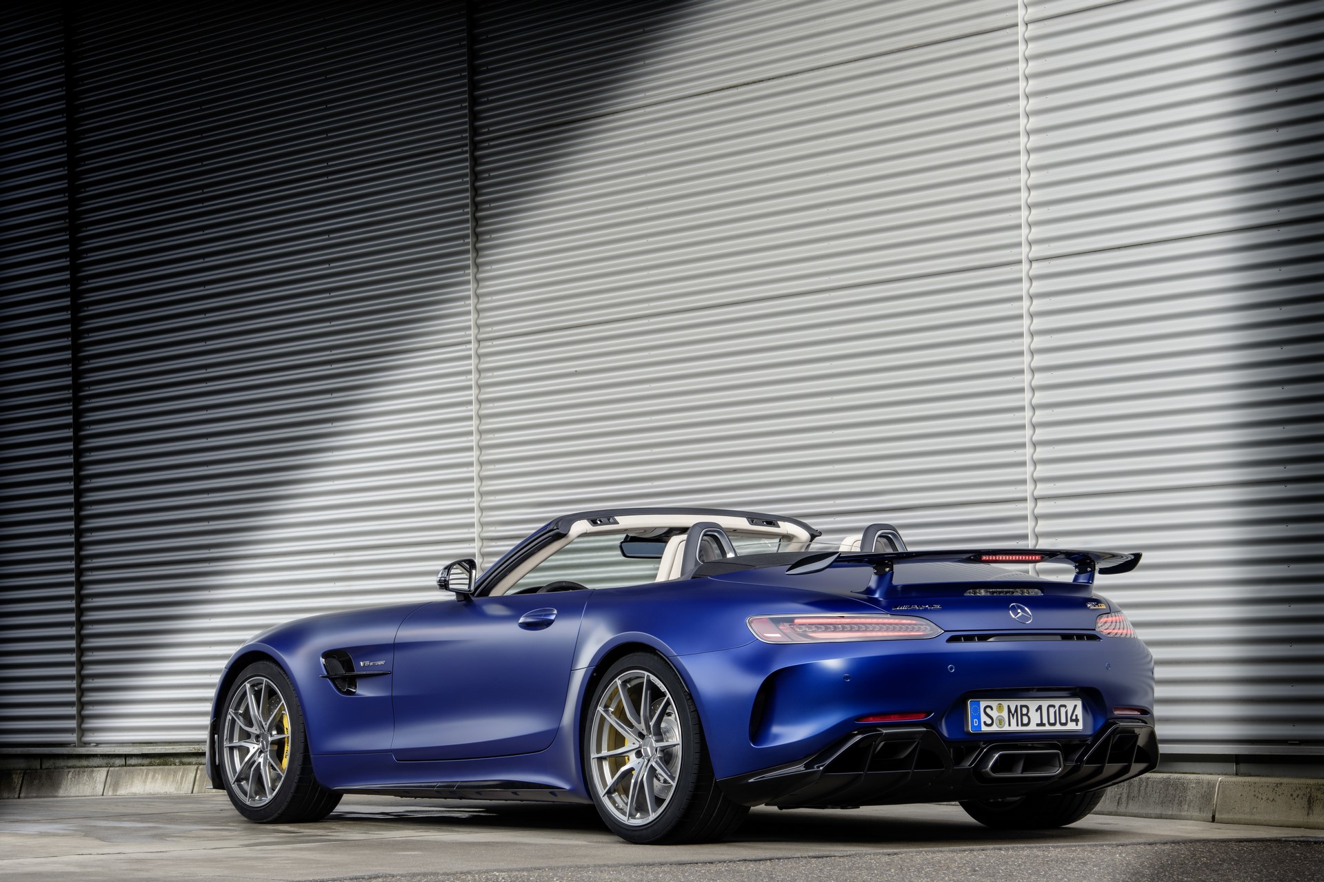 Mercedes-AMG GT R Roadster 