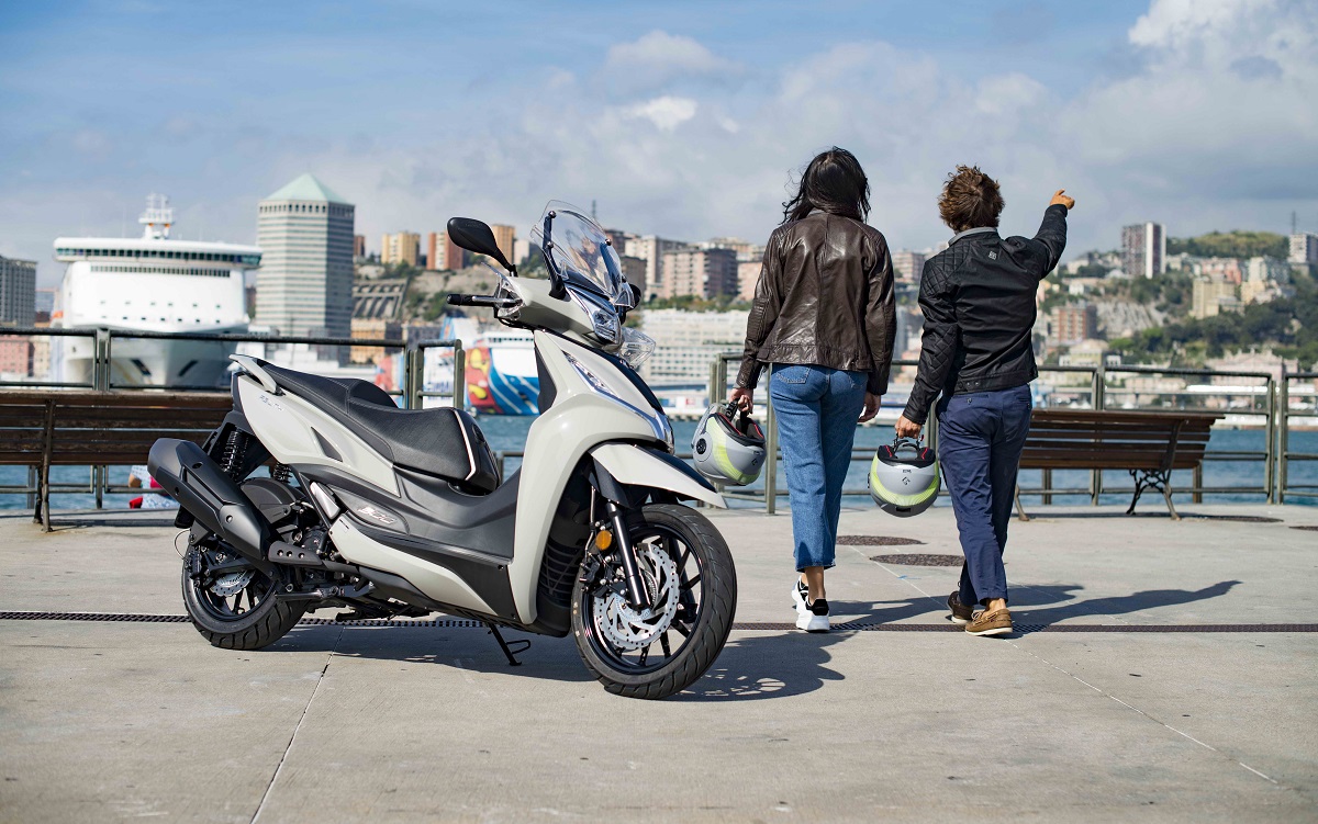 Kymco Agility 300i