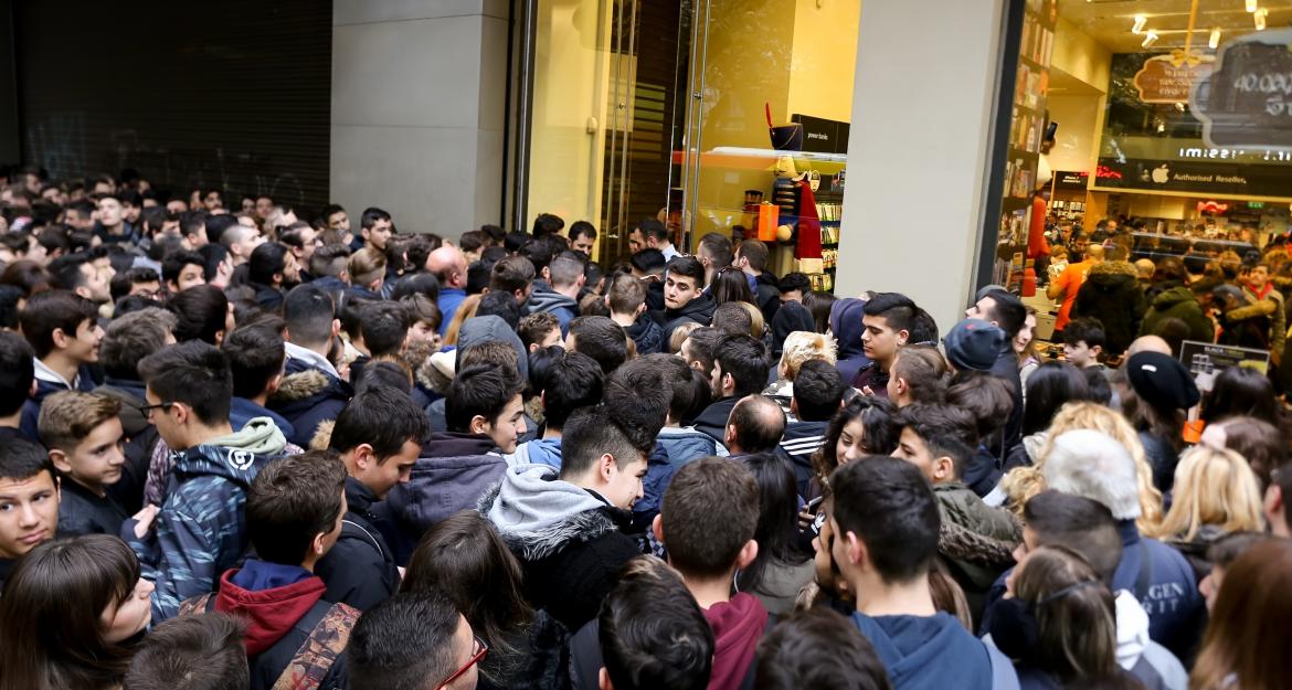 Η «καριέρα» της Black Friday στην Ελλάδα (pics)