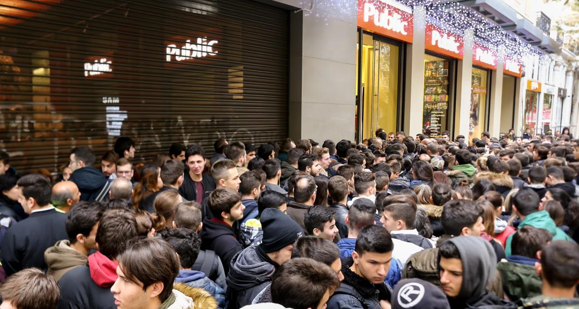 Η «καριέρα» της Black Friday στην Ελλάδα (pics)