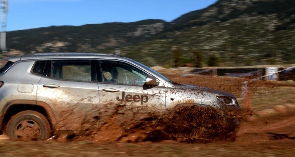 Στο φυσικό του περιβάλλον το Jeep Compass