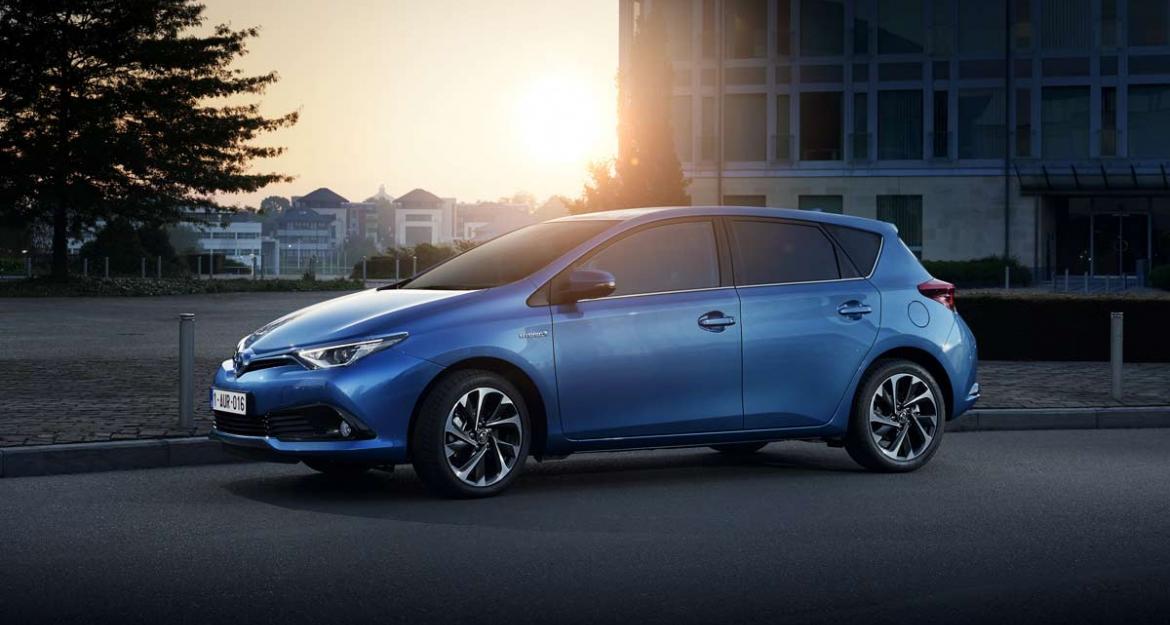 Toyota Auris: Υβριδική καινοτομία (pics & vid)