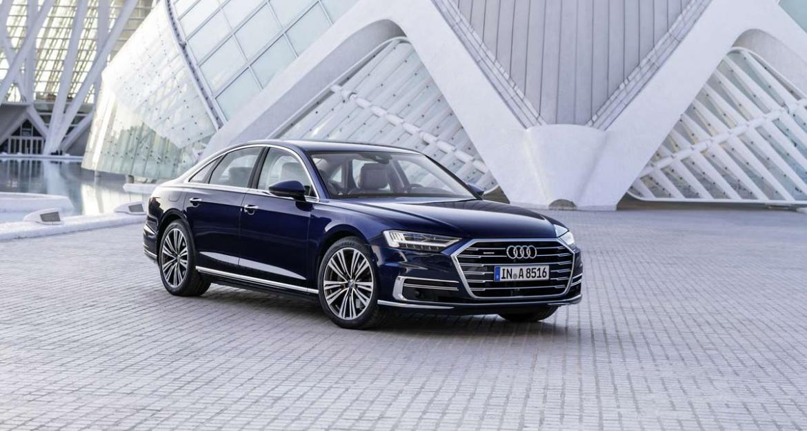 Πολυτελές αυτοκίνητο της χρονιάς το Audi A8 (pics & vid)