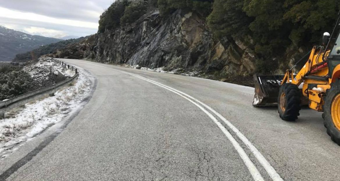 Κατολίσθηση στην παλαιά εθνική οδό Ιωαννίνων - Μετσόβου (pics)