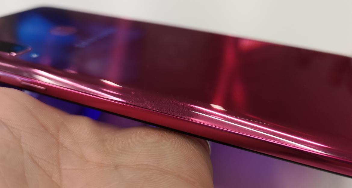 Galaxy A9: To πρώτο κινητό με 4 κάμερες μας συστήνει η Samsung (pics) 