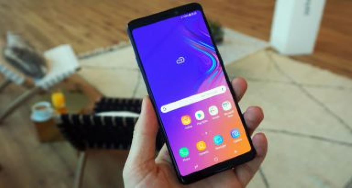 Galaxy A9: To πρώτο κινητό με 4 κάμερες μας συστήνει η Samsung (pics) 