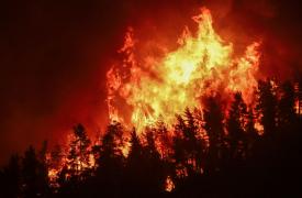 Φωτιά και στο πολιτικό κλίμα μετά τις πυρκαγιές