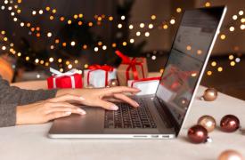 Πώς αμείβονται οι εργαζόμενοι του ιδιωτικού τομέα τα Χριστούγεννα, την Πρωτοχρονιά και τα Θεοφάνια
