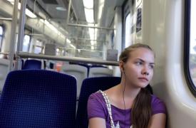 Η ΡΑΣ «μοιράζει» Οδηγό Δικαιωμάτων και Υποχρεώσεων στους επιβάτες τρένων