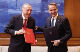 Win για Ερντογάν η Αθήνα - Παρούσα στην τουρκική πρεσβεία η Νέα Αριστερά - Το test Κουρέτα στον Αυγενάκη