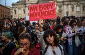 Κροατία: Οι γυναίκες κινδυνεύουν να χάσουν το δικαίωμα στην έκτρωση