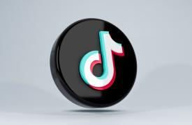 Το TikTok ετοιμάζεται να κλείσει την εφαρμογή στις ΗΠΑ την Κυριακή