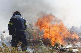 Πυρκαγιά σε χαμηλή βλάστηση στο Αριοχώρι Μεσσηνίας