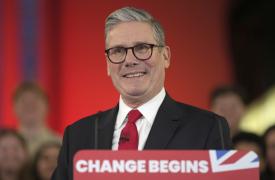 Βρετανικές εκλογές: Οι Εργατικοί οδεύουν προς συντριπτική νίκη - Ολική ανατροπή πολιτικού σκηνικού σε σχέση με το 2019