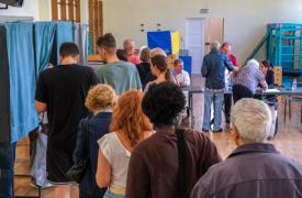 Εκλογές Γαλλία: Μαζική η προσέλευση στις κάλπες - Η μικρότερη αποχή εδώ και δεκαετίες