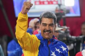 Μαδούρο μετά την εκλογική του νίκη: Επιχειρείται πραξικόπημα στη Βενεζουέλα