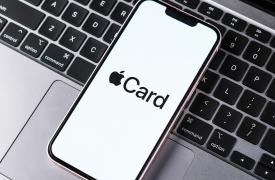 WSJ: Η JPMorgan «κλέβει» την Apple Card από την Goldman Sachs