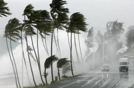 Μπαρμπέιντος: Ο Tυφώνας Μπερίλ αναβαθμίστηκε επικίνδυνα στην Κατηγορία 3