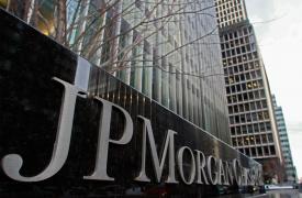 Τα μηνύματα που έλαβε η JP Morgan από τους τραπεζίτες στο ταξίδι της στην Αθήνα