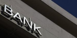 AXIA: «Κλειδί» για τις ελληνικές τράπεζες η αξιοποίηση των κεφαλαίων τους - Αυξάνει τις τιμές στόχους