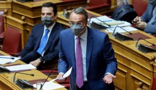 Κόντρα κυβέρνησης - ΣΥΡΙΖΑ στη Βουλή για τα ΕΛΠΕ - Οι απαντήσεις Σταϊκούρα και Σκρέκα