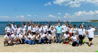 Η ομάδα εθελοντισμού της MSD οργάνωσε εθελοντική δράση καθαρισμού της παραλίας του Αλίμου