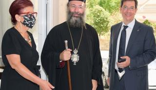 Δωρεά σχολικών ειδών από την Παγκρήτια Τράπεζα στην Ιερά Αρχιεπισκοπή Κρήτης 
