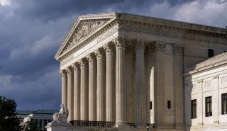 ΗΠΑ: Δικαστήριο της Αριζόνα αναβίωσε νόμο που απαγορεύει την άμβλωση - Οργή Μπάιντεν