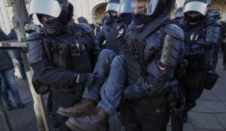 Δεκάδες συλλήψεις στη Ρωσία, σε διαδηλώσεις κατά της επιστράτευσης του Πούτιν