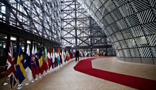 «Κλειδώνει» η ηγεσία της ΕΕ - Μητσοτάκης: Το ΕΛΚ διεκδικεί συνέχιση της προεδρίας της φον Ντερ Λάιεν