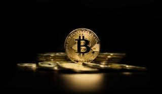 Το bitcoin πάνω από τα 30.000 δολάρια - Η προσοχή των επενδυτών στην SEC