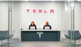 Tesla: Αγωγή κατέθεσαν πρώην εργαζόμενοι που απολύθηκαν - Κατηγορία για παραβίαση της ομοσπονδιακής νομοθεσίας
