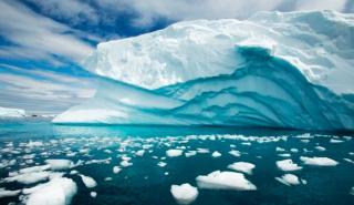 Κλιματική αλλαγή: Κατά το ήμισυ έχει μειωθεί το πάχος του πάγου της Αρκτικής