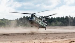 Στρατός ΗΠΑ: Καθηλωμένα περίπου 400 ελικόπτερα CH-47 Chinook - Κίνδυνος από διαρροή καυσίμων