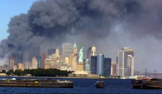 ΗΠΑ: Είκοσι ένα χρόνια μετά, η χώρα τιμά τη μνήμη των θυμάτων της 11ης Σεπτεμβρίου 2001