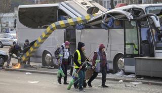 «Ήταν σαν να έπεσε πάνω μας τρένο»: Τι λέει ο οδηγός του λεωφορείου για το δυστύχημα στη Ρουμανία