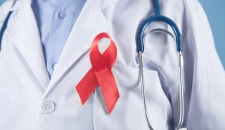 OHE: Καθοριστικό το 2024 για την εξάλειψη του AIDS ως απειλή για την δημόσια υγεία