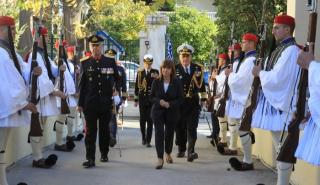 Επίσκεψη της Προέδρου της Δημοκρατίας Κατερίνας Σακελλαροπούλου στην Προεδρική Φρουρά