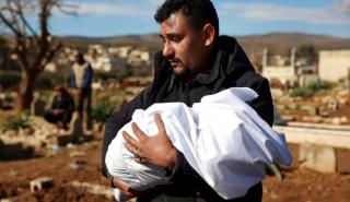 Σεισμός στην Τουρκία: Πάνω από 16.000 οι νεκροί - Μάχη με τον χρόνο δίνει η ελληνική αποστολή