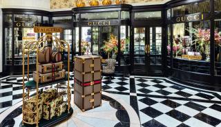 Κατρακυλά η μετοχή της Kering - «Καμπανάκι» για πτώση 20% στις πωλήσεις Gucci