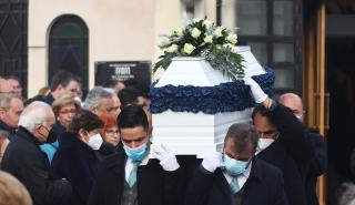 Θεσσαλονίκη: Σε κλίμα οδύνης οι κηδείες θυμάτων του σιδηροδρομικού δυστυχήματος