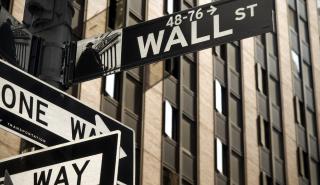 Wall Street: Άνοδος μετά τα νέα μάκρο στοιχεία