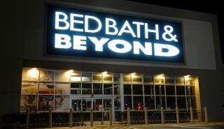 Bed Bath & Beyond: Στο «χείλος» της χρεοκοπίας και η μετοχή της σε ράλι 30%
