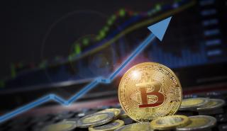 Bitcoin: Άνω των 35.000 δολαρίων για πρώτη φορά από τον Μάιο του 2022
